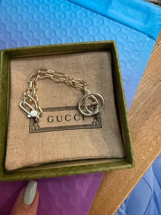 Gucci Silver Interlocking G Charm Bracelet - Picture 3 of 6